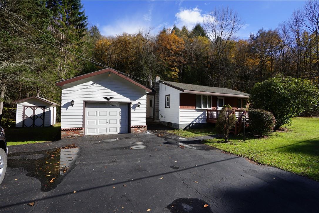 Single Family Tennanah Lake  Sullivan County, NY 12776, MLS-H6332479-4