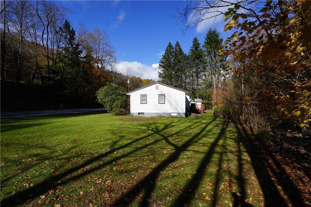 Single Family Tennanah Lake  Sullivan County, NY 12776, MLS-H6332479-6