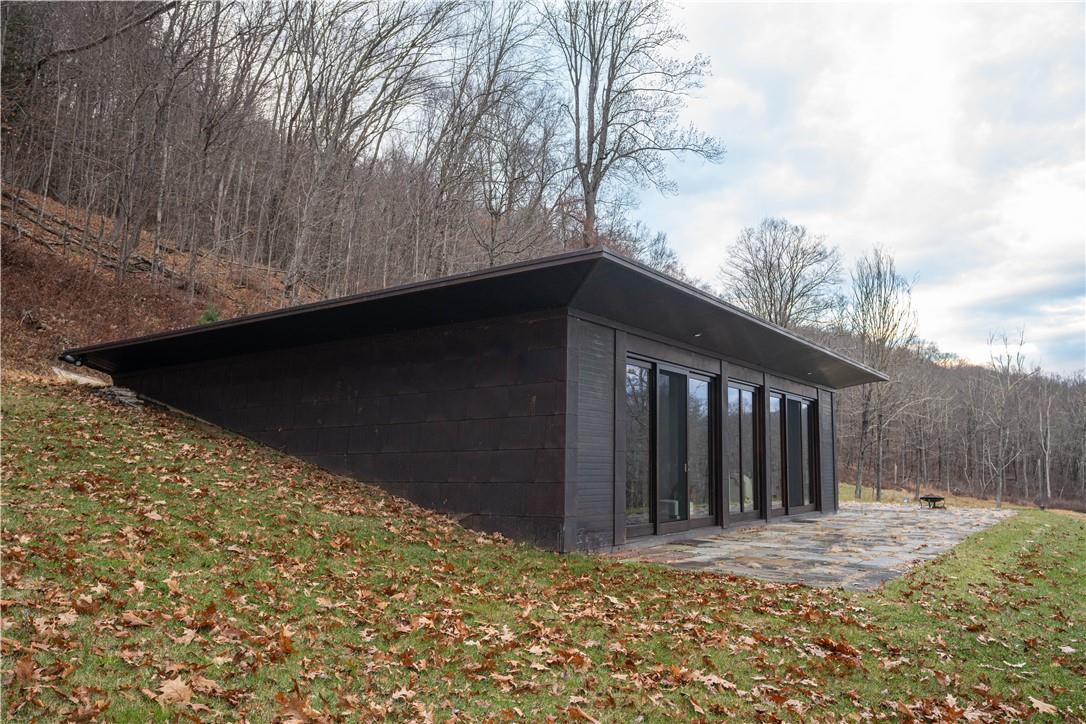 Single Family Duell Hollow  Dutchess County, NY 12594, MLS-H6332865-23