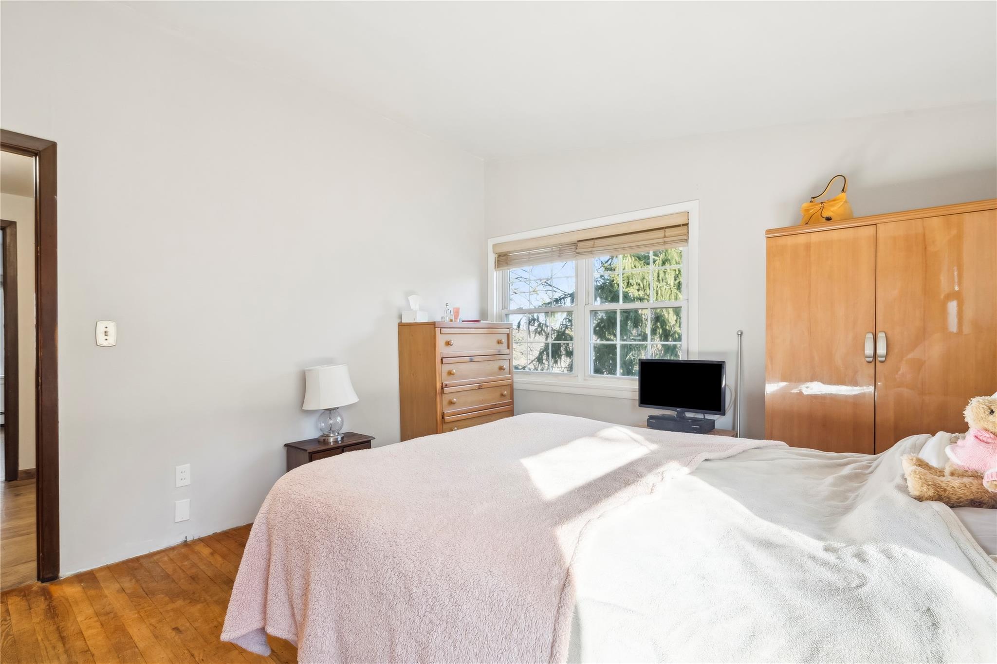 Single Family Hilltop  Westchester County, NY 10560, MLS-H6332948-12