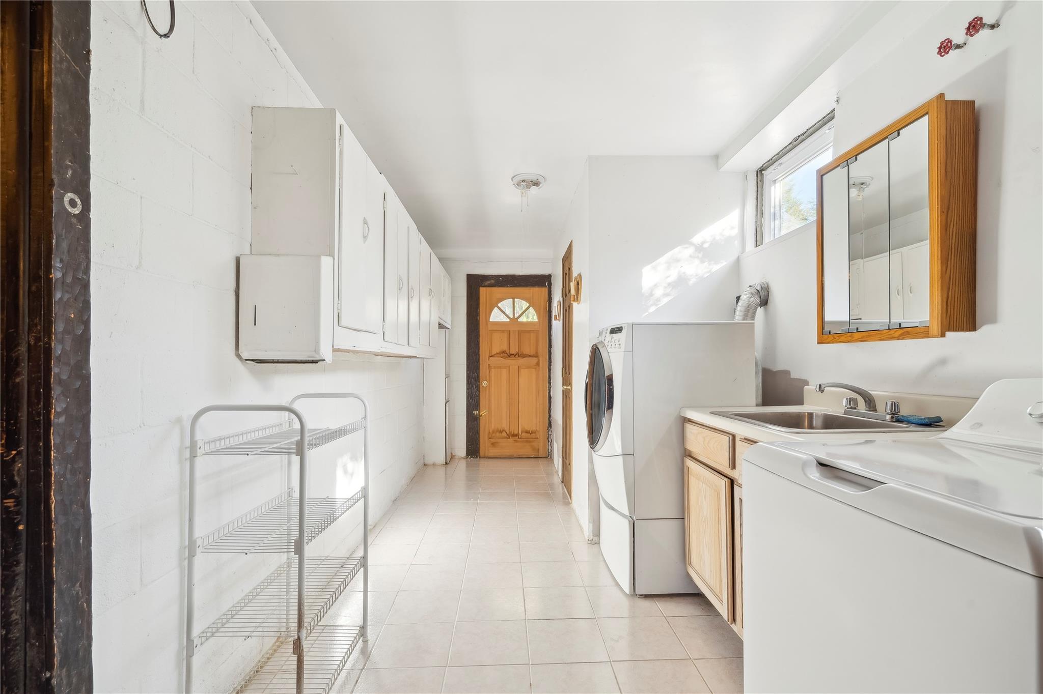 Single Family Hilltop  Westchester County, NY 10560, MLS-H6332948-21