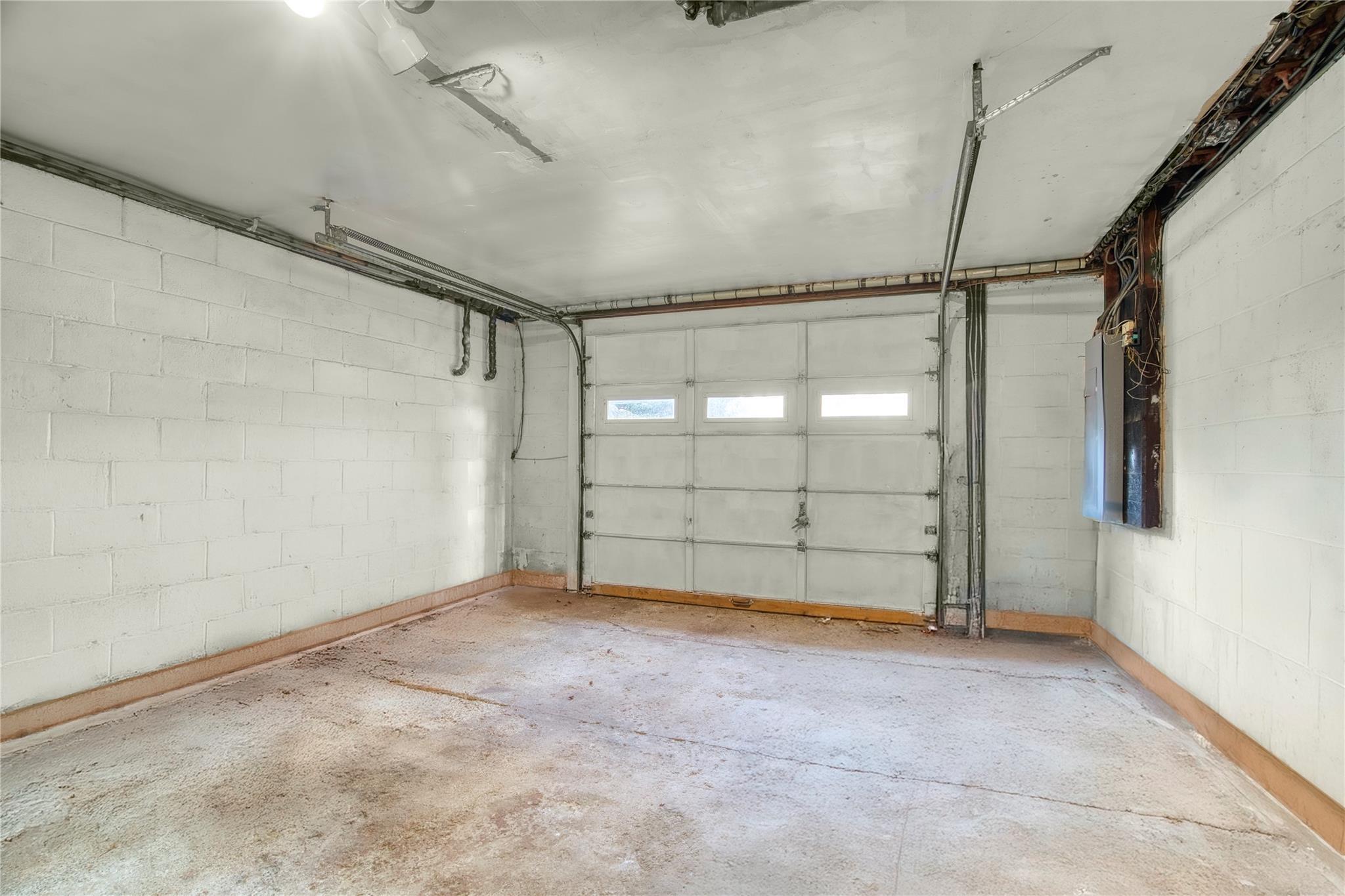 Single Family Hilltop  Westchester County, NY 10560, MLS-H6332948-25