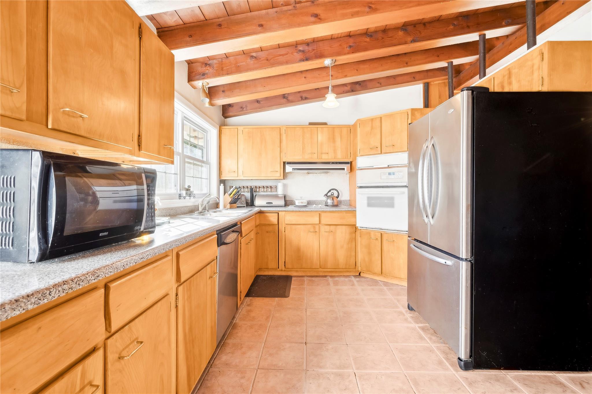 Single Family Hilltop  Westchester County, NY 10560, MLS-H6332948-8