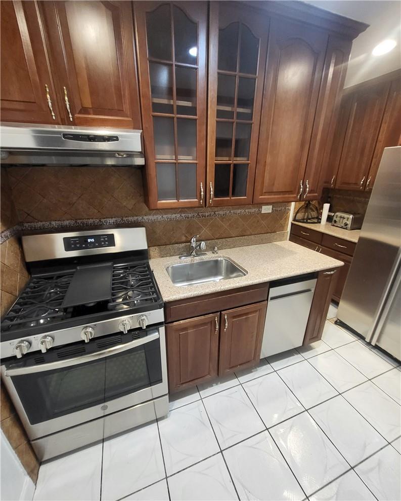 Coop Grand Concourse  Bronx, NY 10451, MLS-H6333113-6