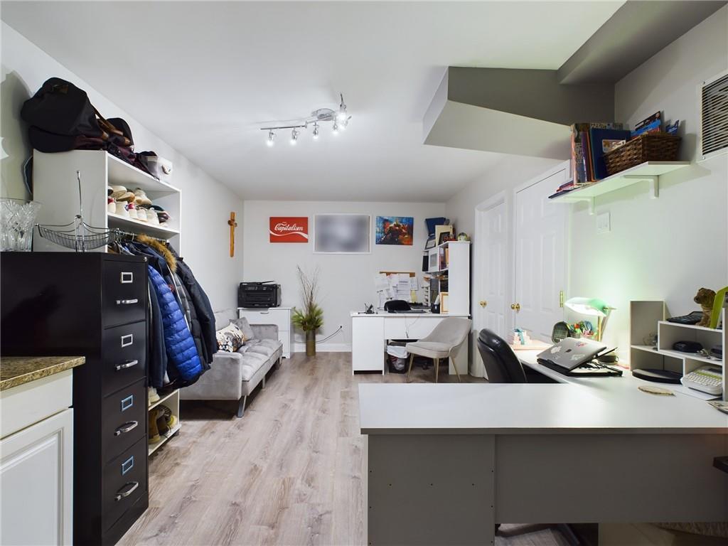 Single Family Wissman  Bronx, NY 10465, MLS-H6333254-24