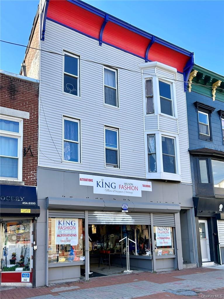 Single Family Main  Dutchess County, NY 12601, MLS-H6333282-2