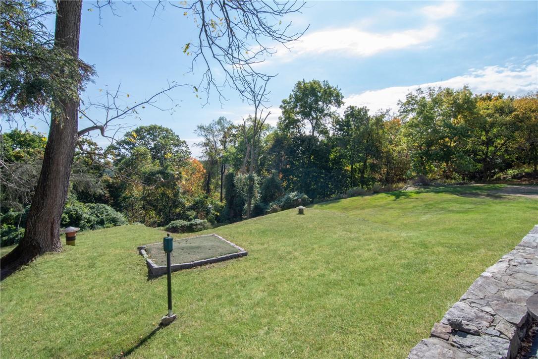 Single Family Mountain  Westchester County, NY 10533, MLS-H6333418-21