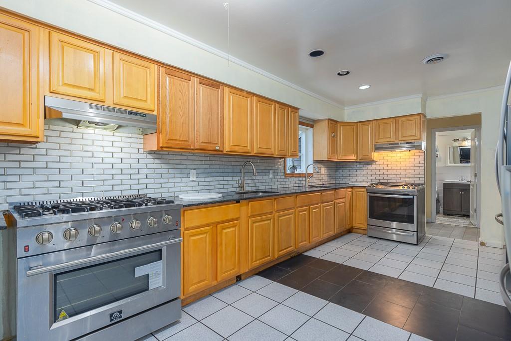 Single Family Newport  Rockland County, NY 10954, MLS-H6333556-7