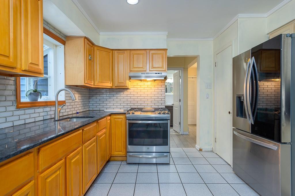 Single Family Newport  Rockland County, NY 10954, MLS-H6333556-8