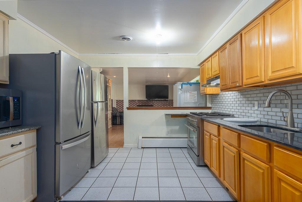 Single Family Newport  Rockland County, NY 10954, MLS-H6333556-9