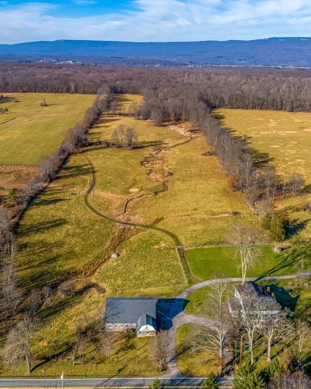 Single Family Albany Post  Ulster County, NY 12525, MLS-H6333843-5