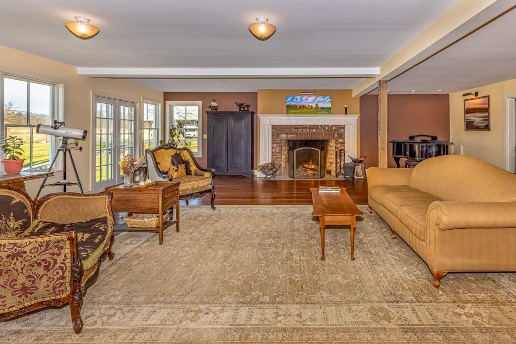 Single Family Albany Post  Ulster County, NY 12525, MLS-H6333843-8