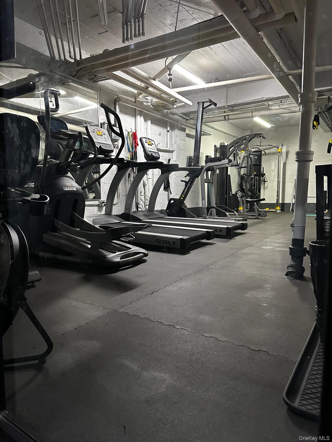 Coop Nagle  Manhattan, NY 10040, MLS-H6333879-24