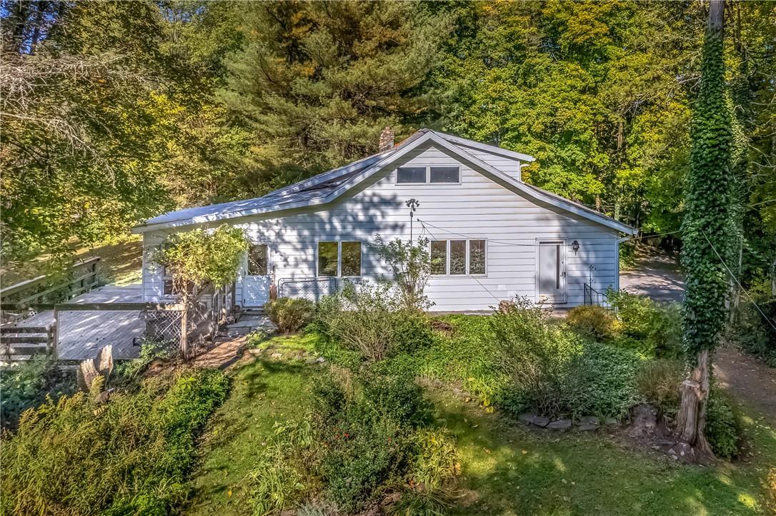 Single Family in Saugerties - Old State Route 32  Ulster County, NY 12477