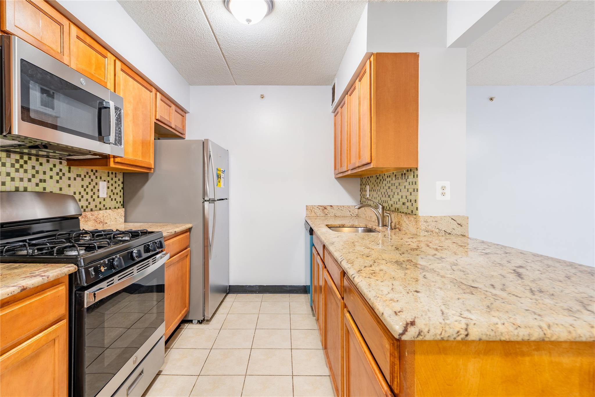 Coop 119 St  Manhattan, NY 10035, MLS-H6334091-21