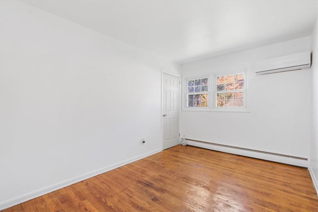 Single Family Bushwick  Dutchess County, NY 12603, MLS-H6334421-10