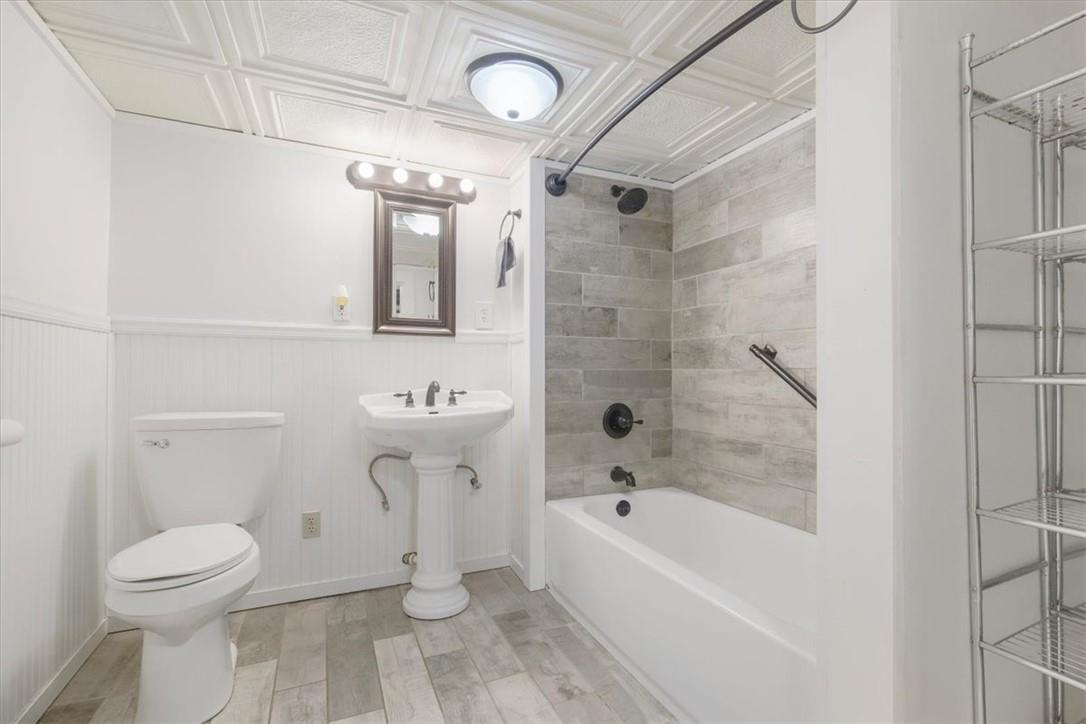 Single Family Bushwick  Dutchess County, NY 12603, MLS-H6334421-23