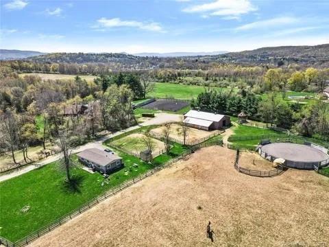 Single Family Hynes  Dutchess County, NY 12570, MLS-H6334942-4