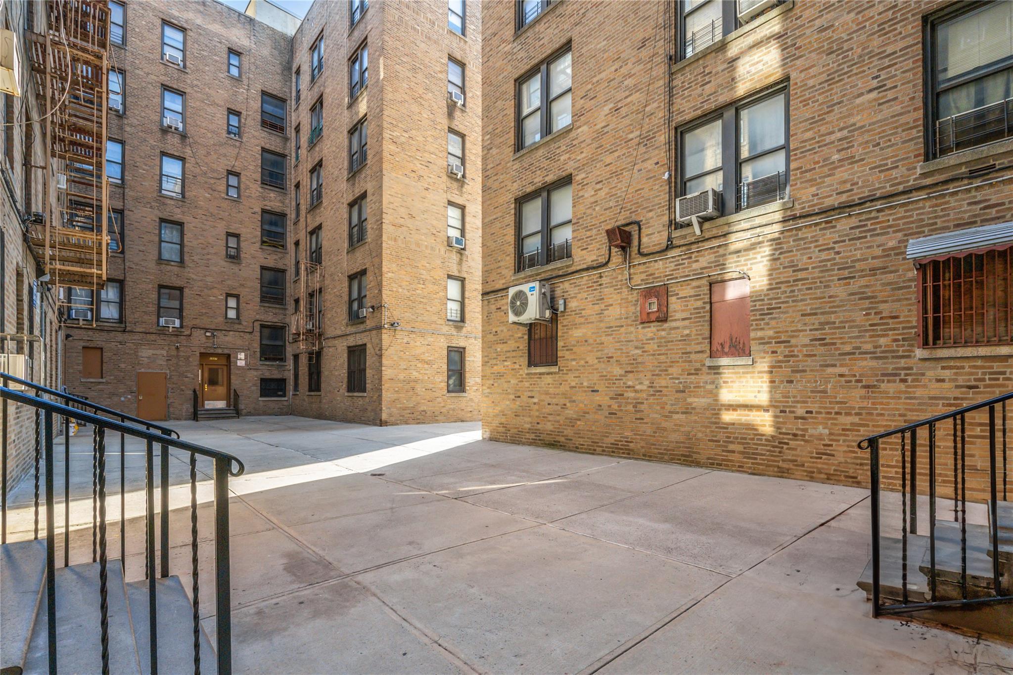 Coop Avenue Saint John  Bronx, NY 10455, MLS-H6334949-8