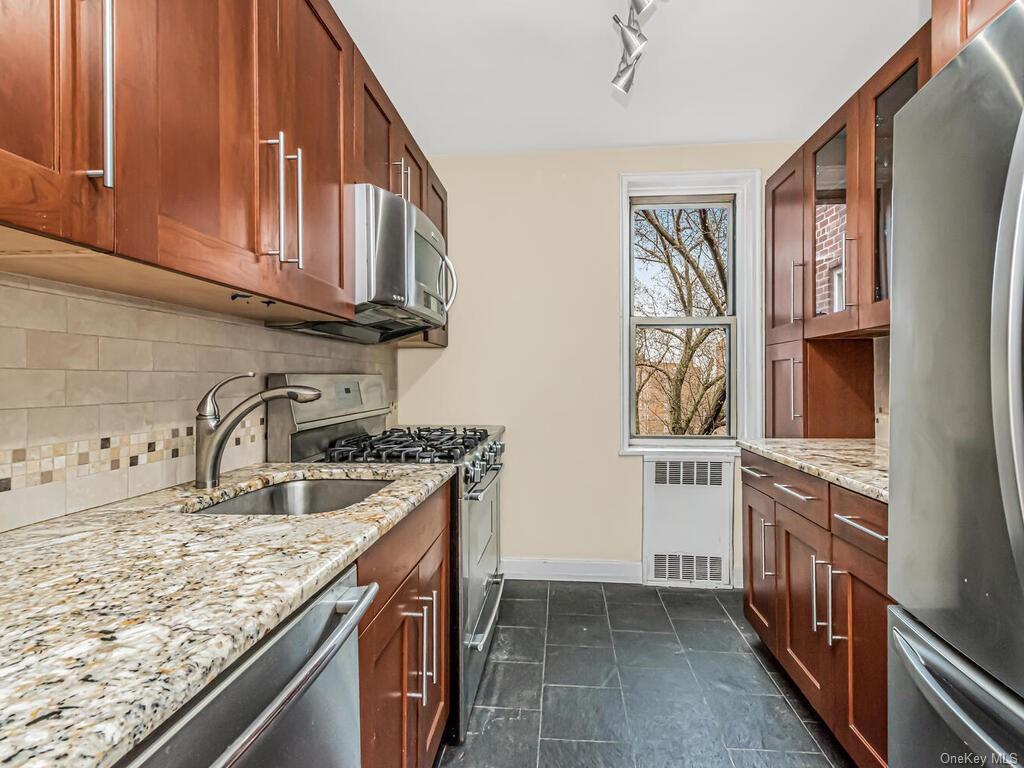 Coop Netherland  Bronx, NY 10471, MLS-H6334980-10