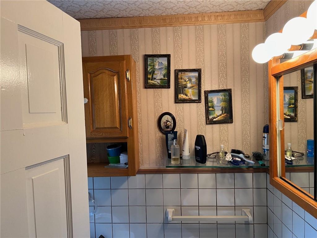 Single Family Couzines  Sullivan County, NY 12788, MLS-H6334997-16