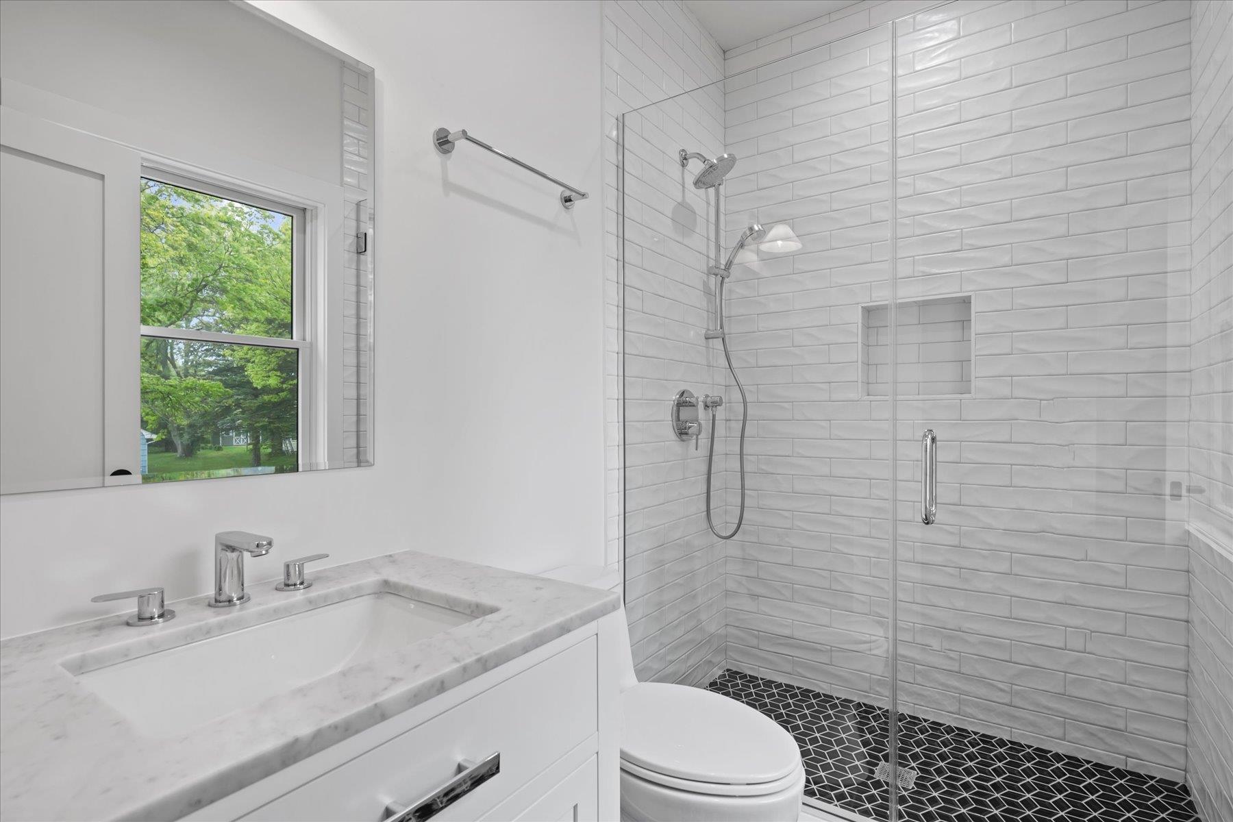 Single Family Greenway East  Suffolk County, NY 11957, MLS-H6335251-20