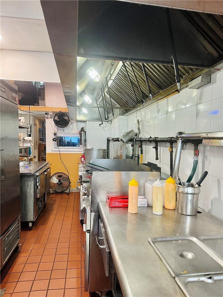 Commercial Sale Broadway  Manhattan, NY 10033, MLS-H6335544-15