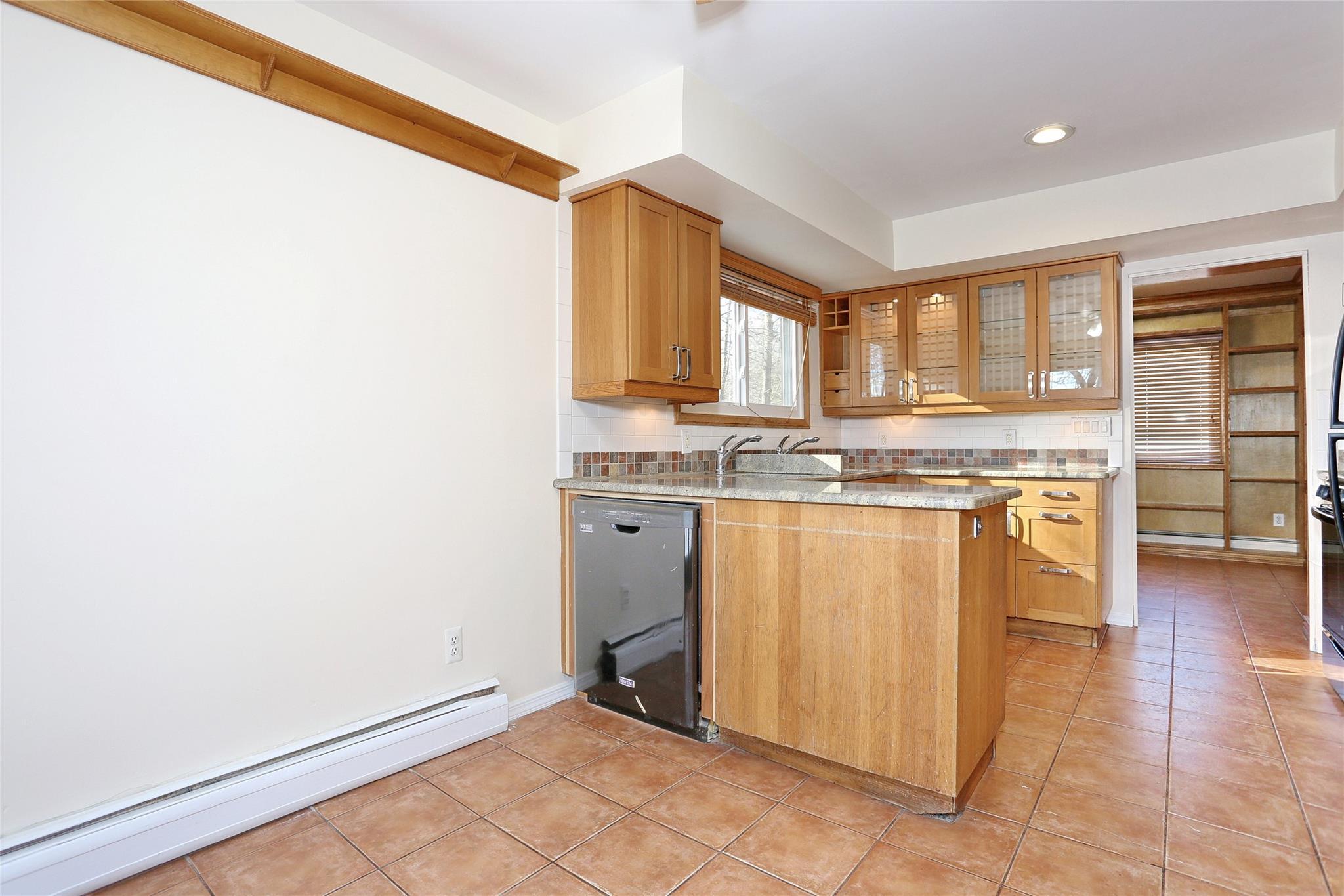 Single Family Country Club  Rockland County, NY 10952, MLS-H6335801-15
