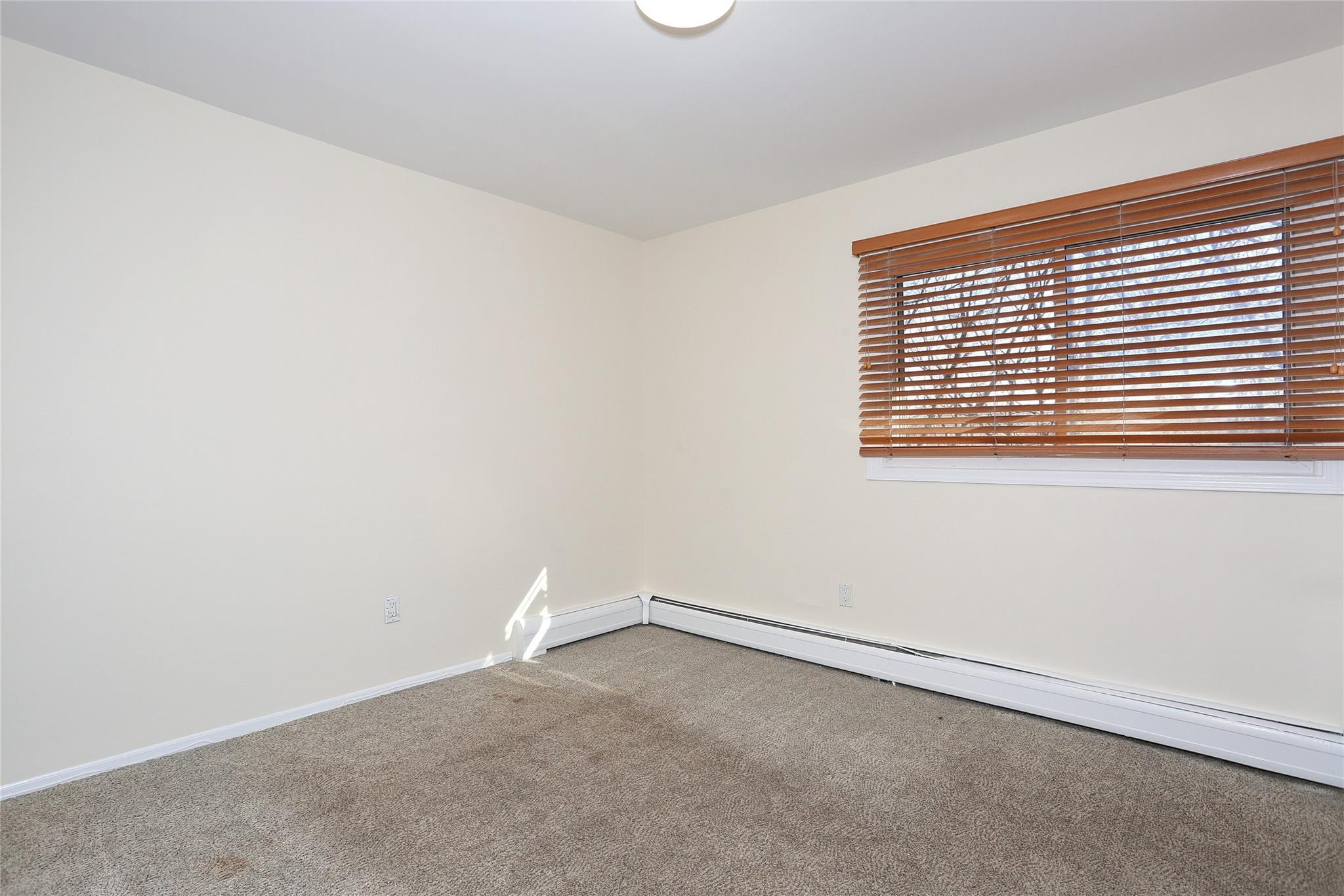 Single Family Country Club  Rockland County, NY 10952, MLS-H6335801-21