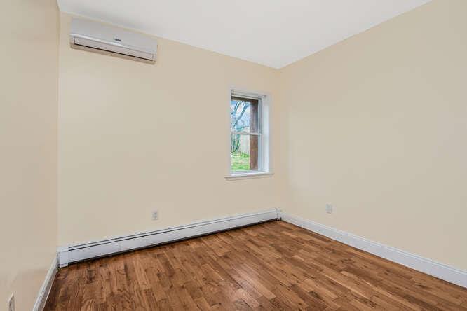 Single Family 226  Bronx, NY 10466, MLS-H6335810-11