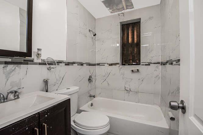 Single Family 226  Bronx, NY 10466, MLS-H6335810-13