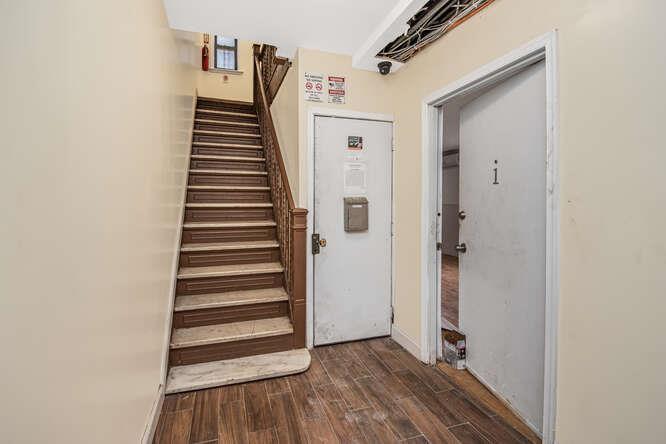 Single Family 226  Bronx, NY 10466, MLS-H6335810-14