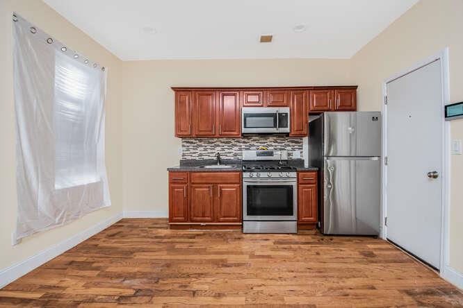 Single Family 226  Bronx, NY 10466, MLS-H6335810-15