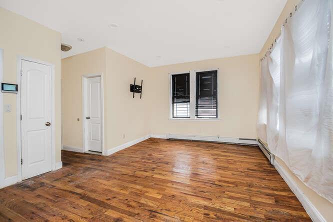 Single Family 226  Bronx, NY 10466, MLS-H6335810-16