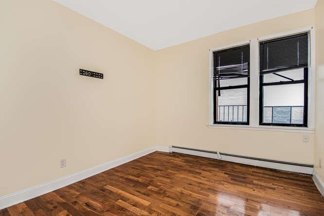 Single Family 226  Bronx, NY 10466, MLS-H6335810-18