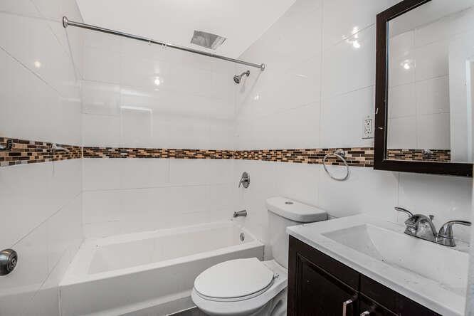 Single Family 226  Bronx, NY 10466, MLS-H6335810-20