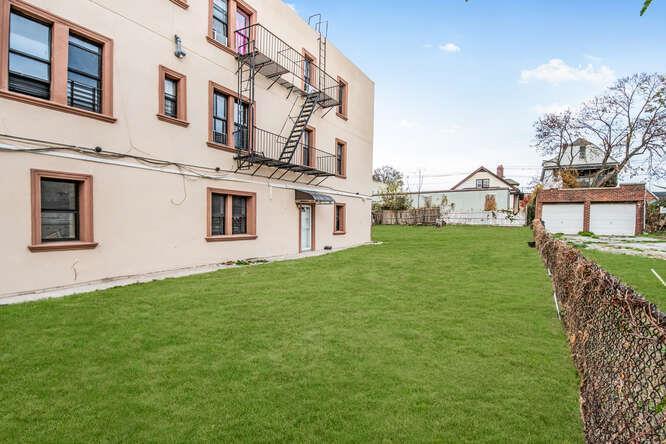 Single Family 226  Bronx, NY 10466, MLS-H6335810-3