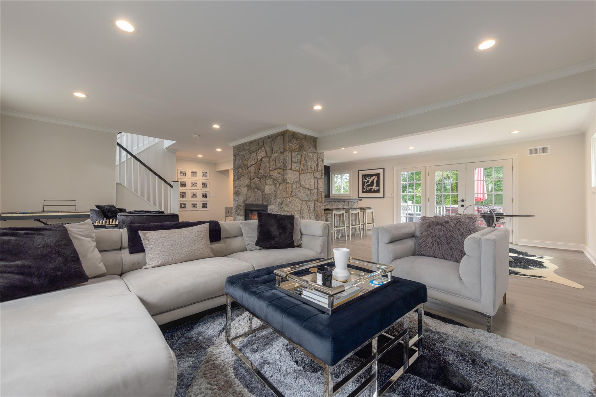 Single Family Hubbard  Westchester County, NY 10708, MLS-H6335857-25