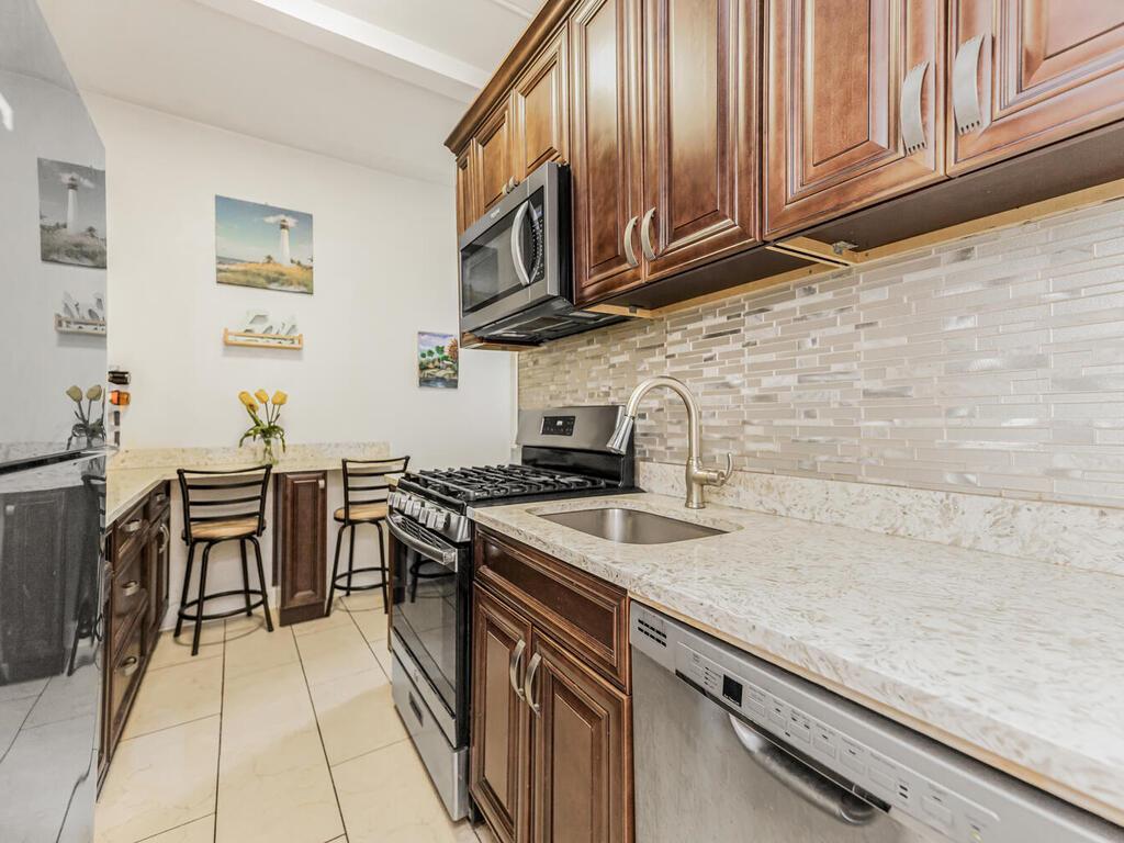Coop Riverdale  Bronx, NY 10471, MLS-H6336126-6