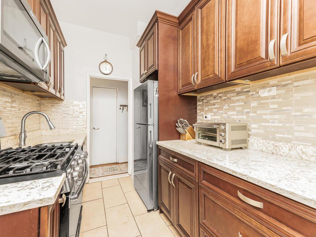 Coop Riverdale  Bronx, NY 10471, MLS-H6336126-8