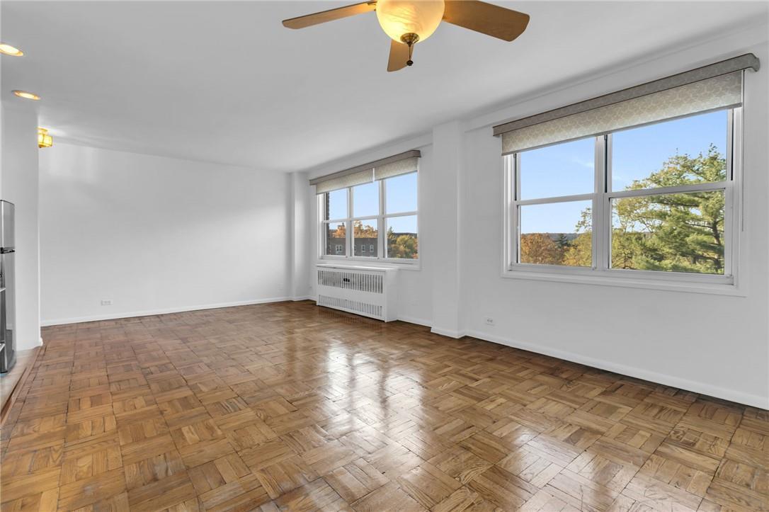 Coop Blackstone  Bronx, NY 10471, MLS-H6336165-4