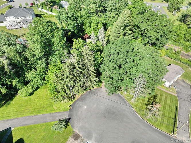 Single Family Charlotte Drive Rockland County, NY 10977, MLS-H6336195-15