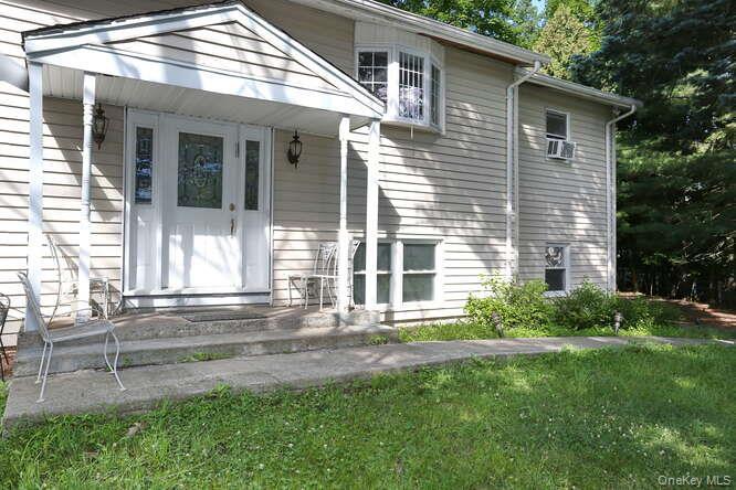 Single Family Charlotte Drive Rockland County, NY 10977, MLS-H6336195-4
