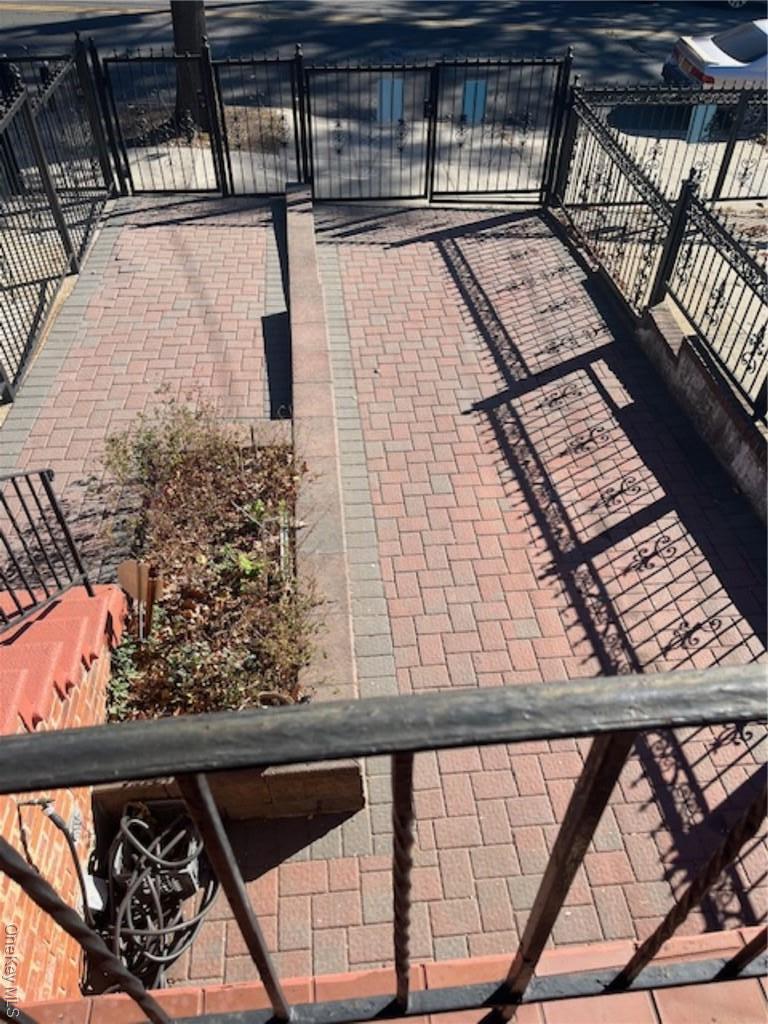 Single Family Paulding Bronx, NY 10469, MLS-H6336254-2