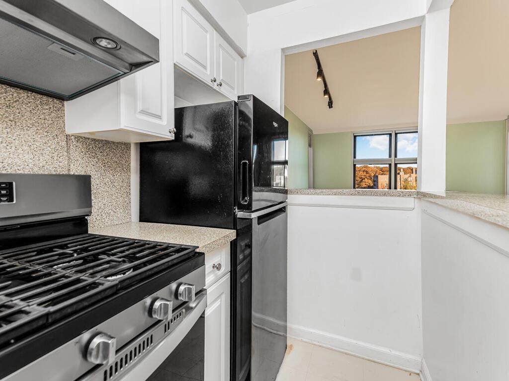Coop Post  Bronx, NY 10471, MLS-H6336414-6