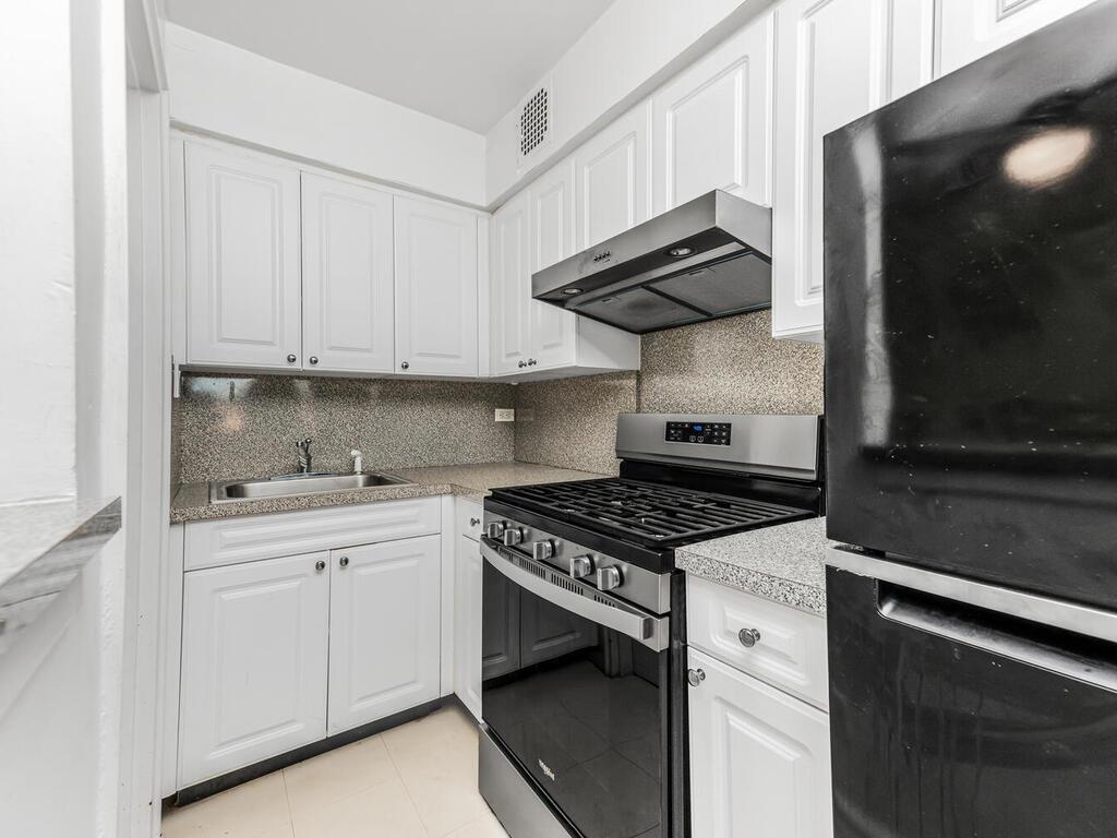 Coop Post  Bronx, NY 10471, MLS-H6336414-8