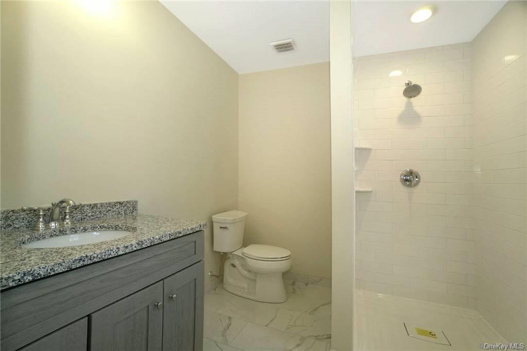 Single Family Blue Point  Suffolk County, NY 11738, MLS-L3109646-23