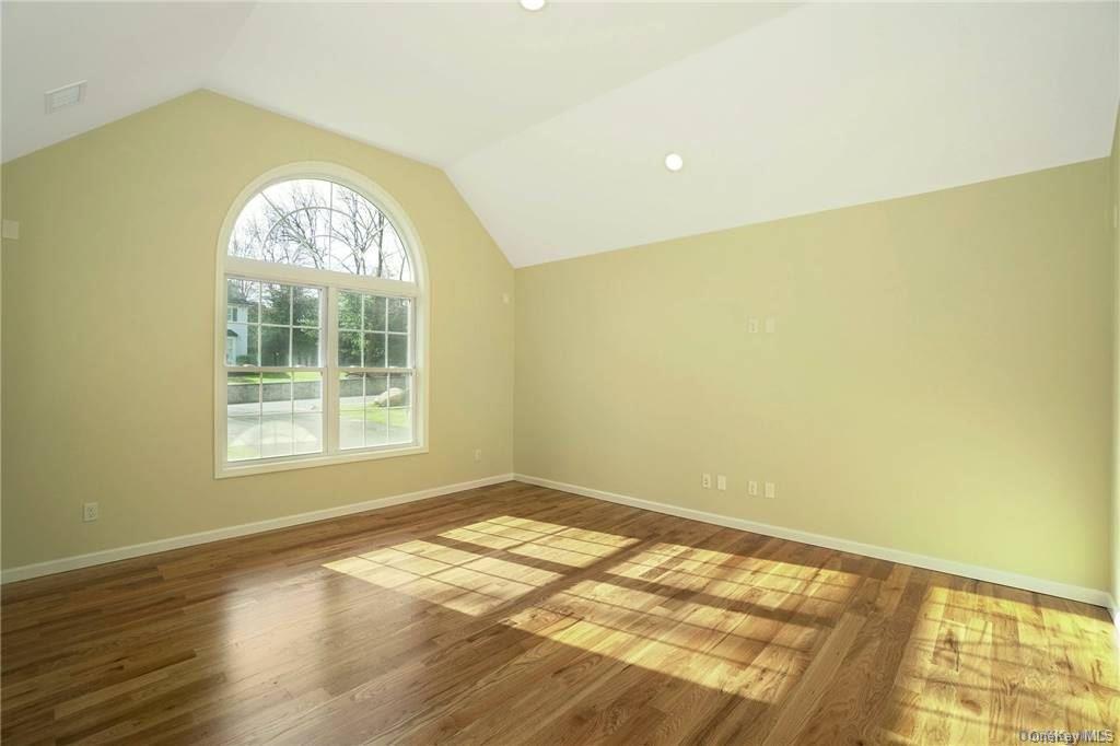 Single Family Blue Point  Suffolk County, NY 11738, MLS-L3109646-3