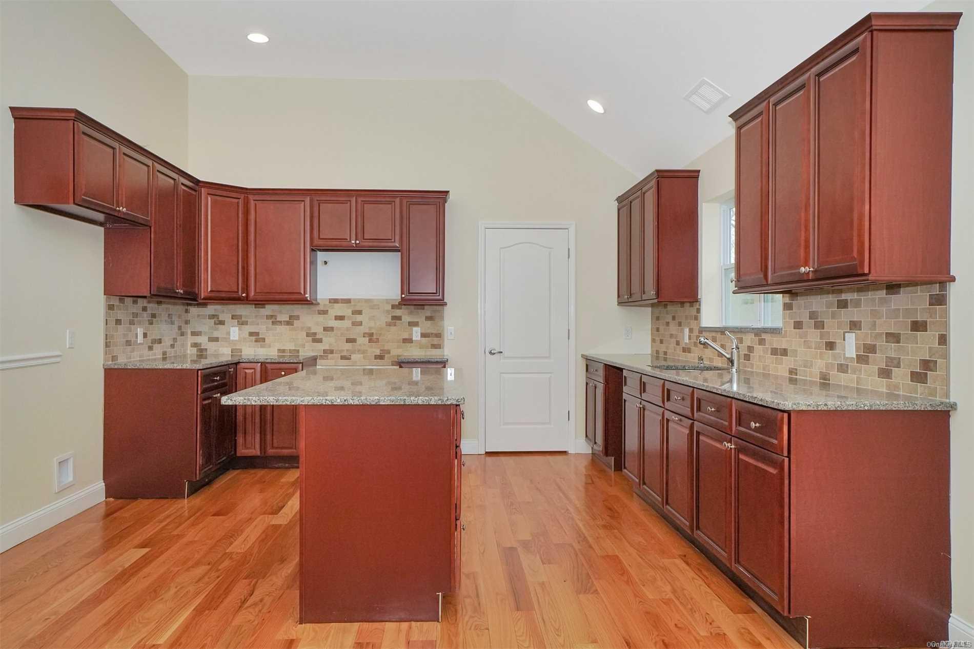 Single Family Blue Point  Suffolk County, NY 11738, MLS-L3109646-9
