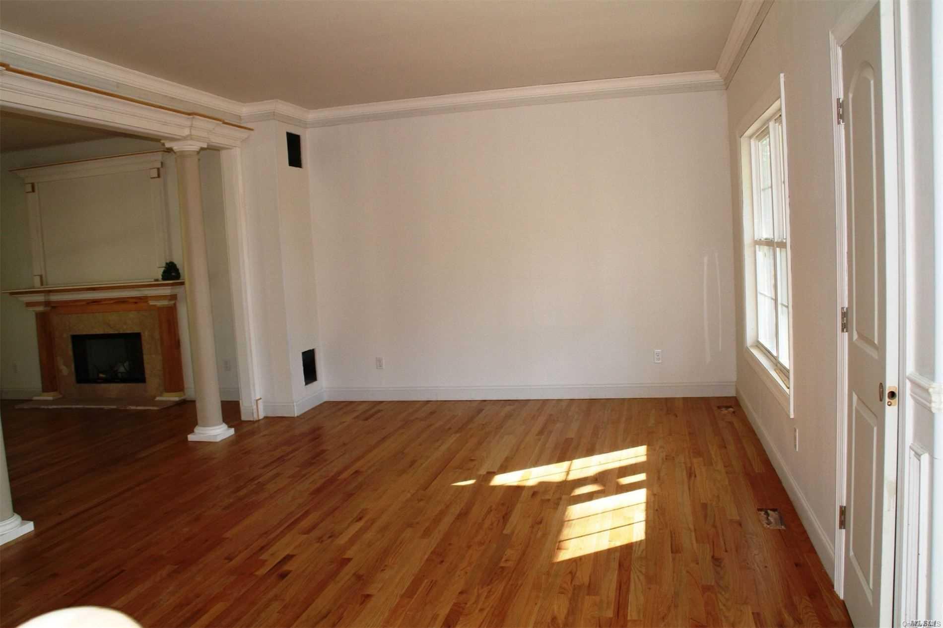 Single Family Blue Point  Suffolk County, NY 11738, MLS-L3191579-8